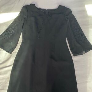 Donna Morgan Black Shift  Dress with Embroidered Sleeves Size 10